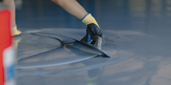 Pintar Fachadas de Casas Unifamiliares / Chalets en Girona · Pintura y Pavimentos para Pintar Garajes y Parkings