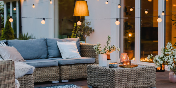 Pintar Fachadas de Casas Unifamiliares / Chalets en Girona · Pintura para Pintar Patios y Jardines