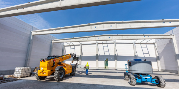 Pintar Fachadas de Naves Industriales, Fábricas y Almacenes en Girona · Pintar Construcción de Obra Nueva