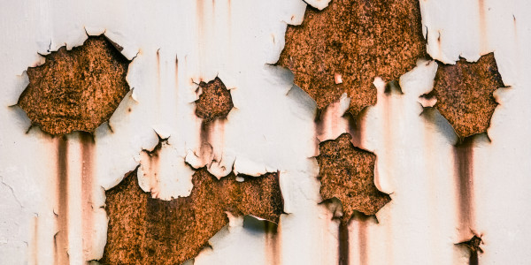 Pintar Fachadas y Patios de Luces de Comunidades Vecinos / Propietarios en Girona · Pintura Anticorrosiva con Protección a la Oxidación y Desgaste