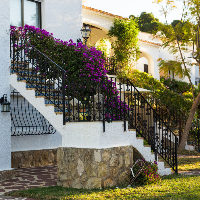 VKM Pintores · Pintar Fachadas de Casas Unifamiliares / Chalets en Girona